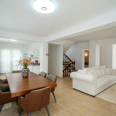 Casa Malvina Holiday home